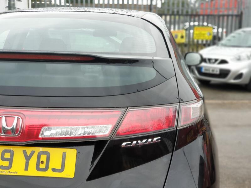 HONDA CIVIC 1.4 i-VTEC SE 2010
