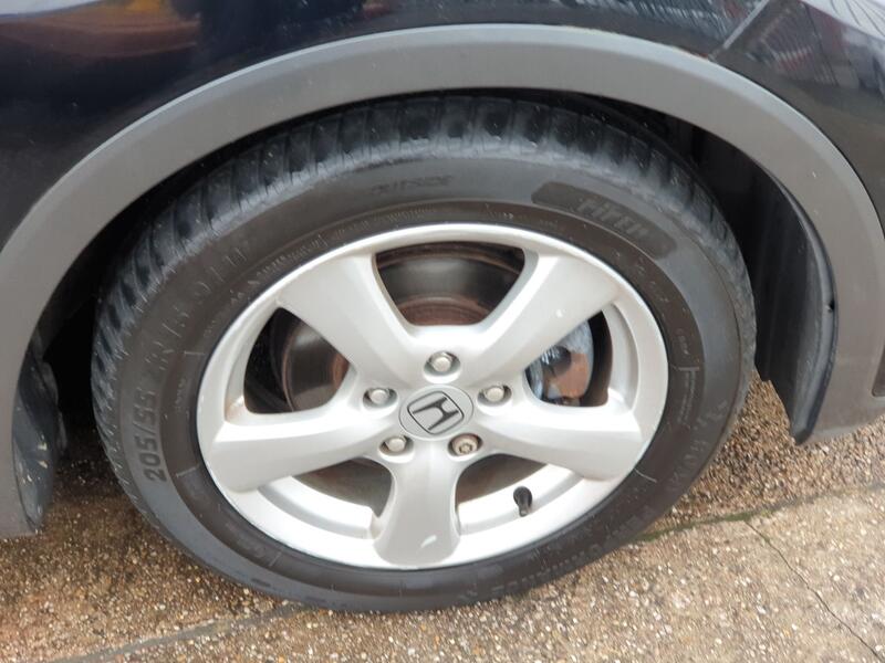 HONDA CIVIC 1.4 i-VTEC SE 2010