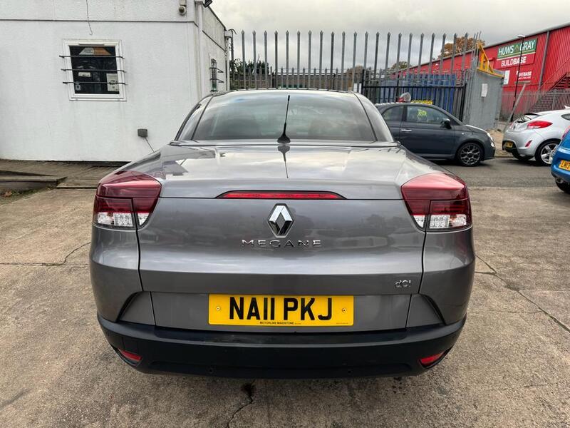 RENAULT MEGANE 1.5 dCi Dynamique TomTom 2011
