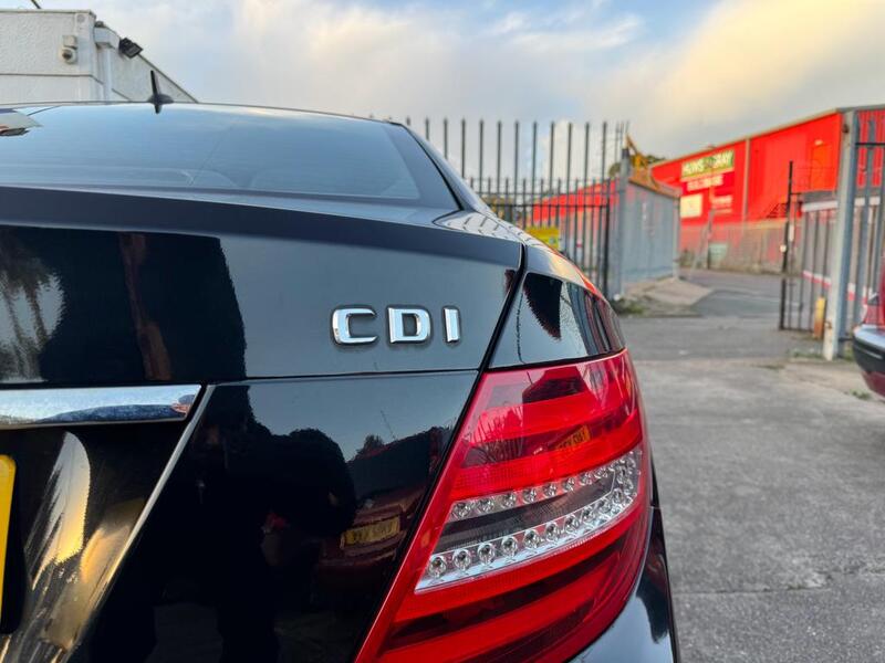MERCEDES-BENZ C CLASS 2.1 C220 CDI BlueEfficiency AMG Sport Edition 125 2011