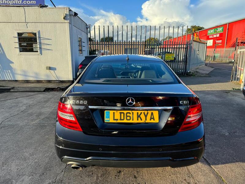 MERCEDES-BENZ C CLASS 2.1 C220 CDI BlueEfficiency AMG Sport Edition 125 2011