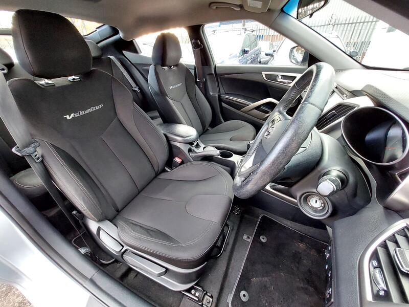 HYUNDAI VELOSTER 1.6 GDi 2012