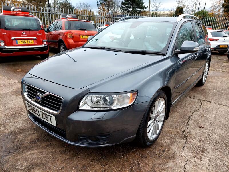 VOLVO V50 1.6 D2 SE Lux  2010