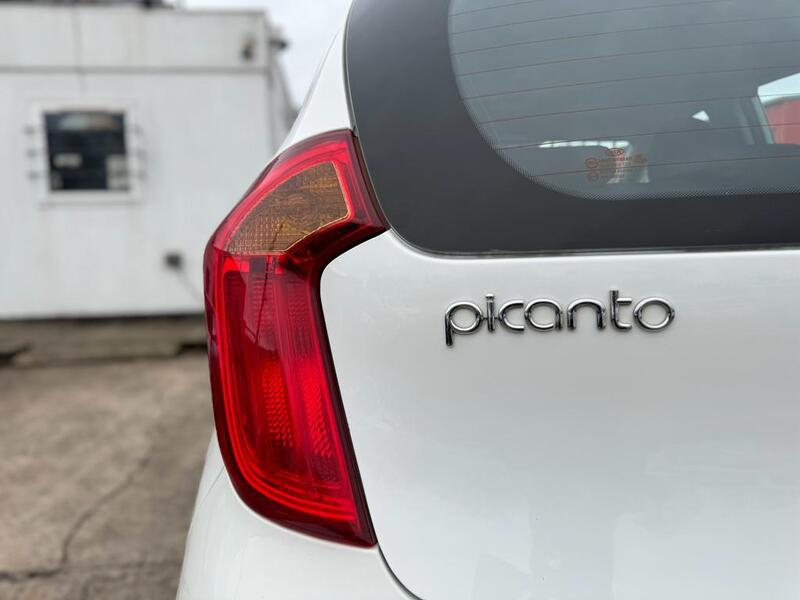 KIA PICANTO 1.0 2  2013