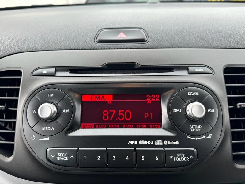 KIA PICANTO 1.0 2  2013