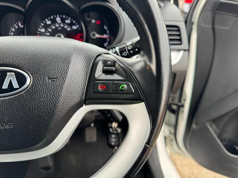 KIA PICANTO 1.0 2  2013