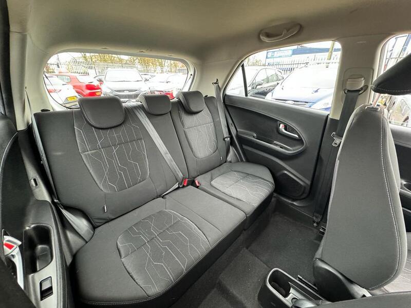 KIA PICANTO 1.0 2  2013