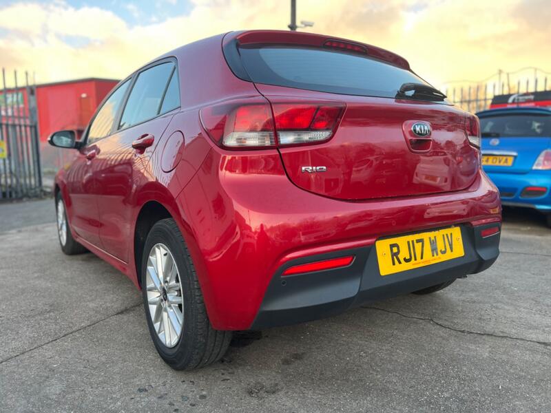 KIA RIO 1.3 2 2017