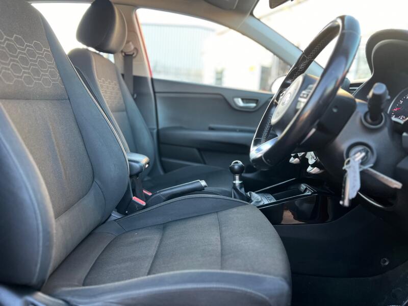 KIA RIO 1.3 2 2017