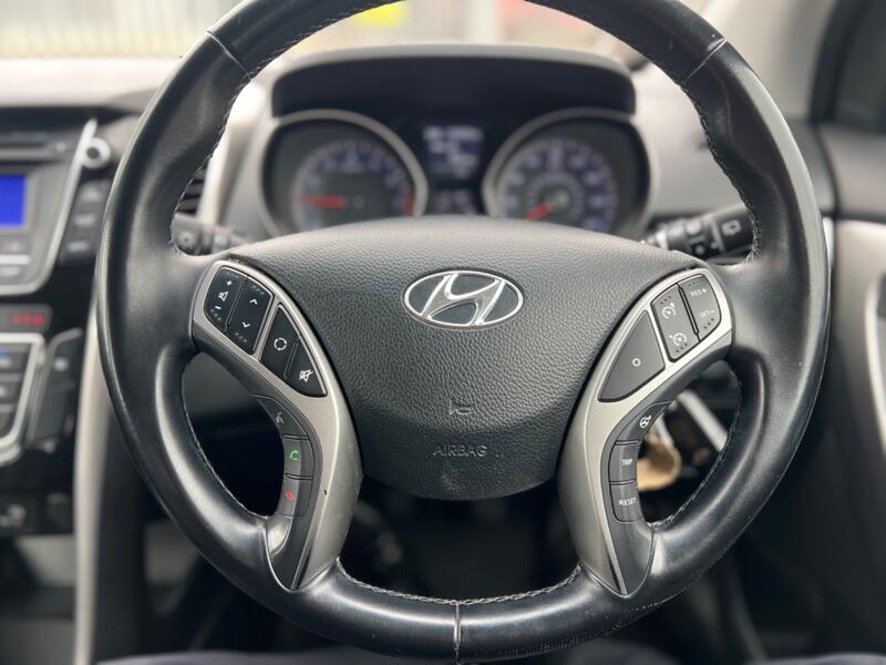 HYUNDAI I30 1.4 Blue Drive SE 2015
