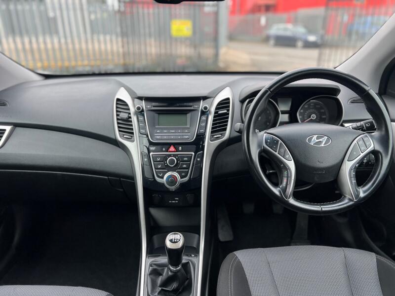 HYUNDAI I30 1.4 Blue Drive SE 2015