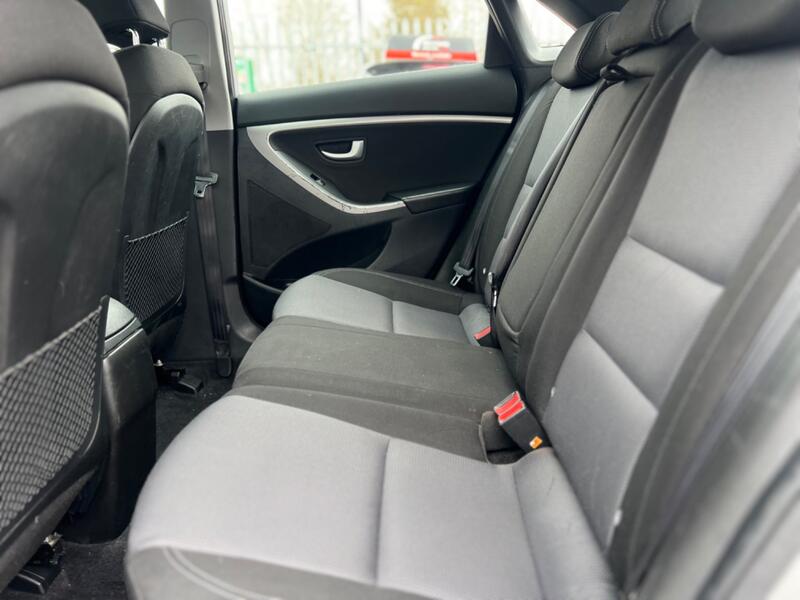 HYUNDAI I30 1.4 Blue Drive SE 2015