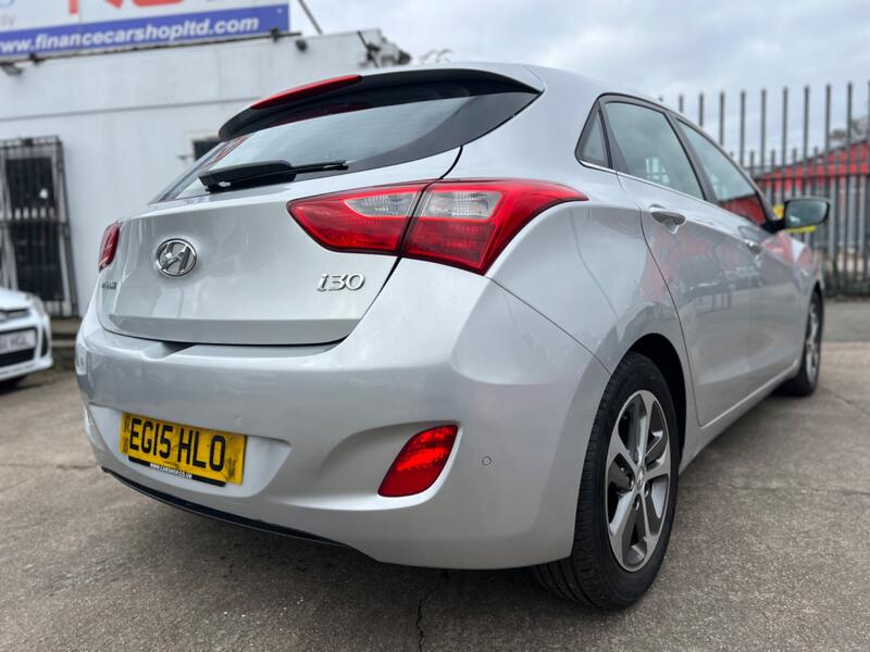 HYUNDAI I30 1.4 Blue Drive SE 2015