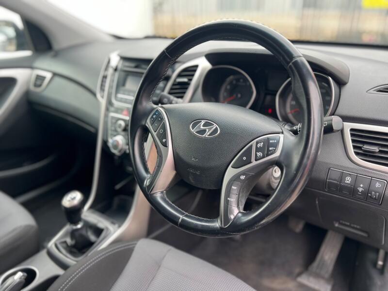 HYUNDAI I30 1.4 Blue Drive SE 2015