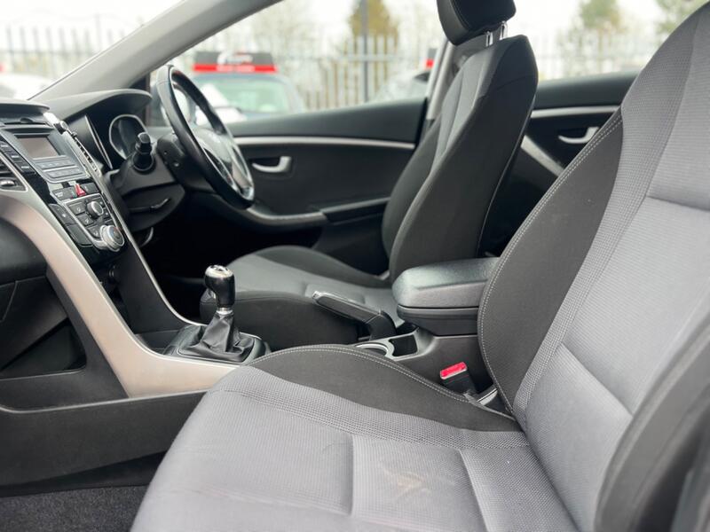 HYUNDAI I30 1.4 Blue Drive SE 2015