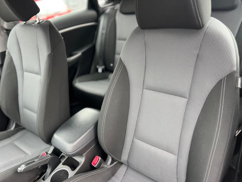 HYUNDAI I30 1.4 Blue Drive SE 2015