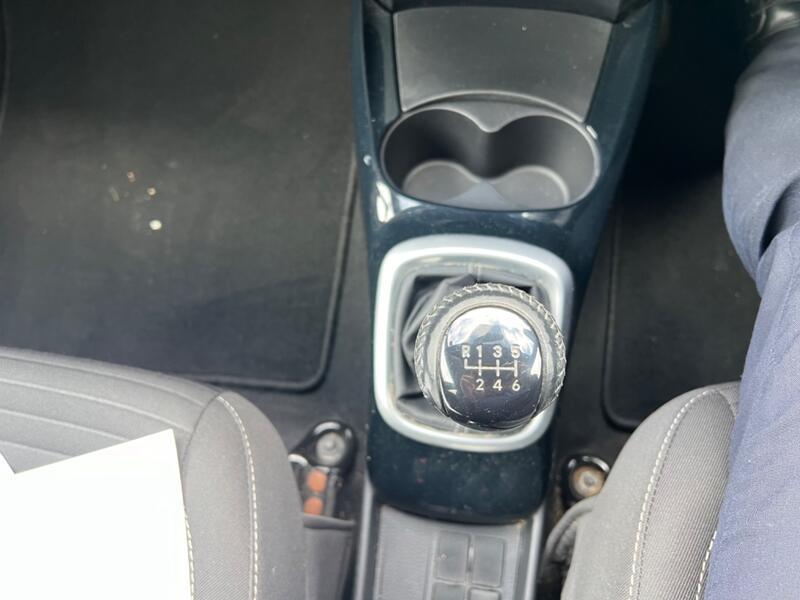 TOYOTA YARIS 1.3 Dual VVT-i Design 2016