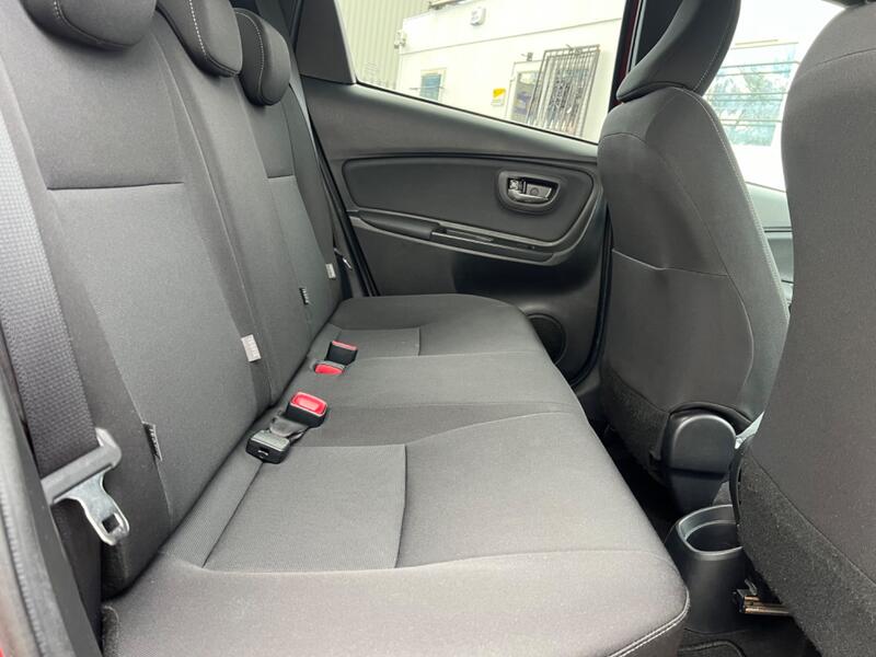 TOYOTA YARIS 1.3 Dual VVT-i Design 2016