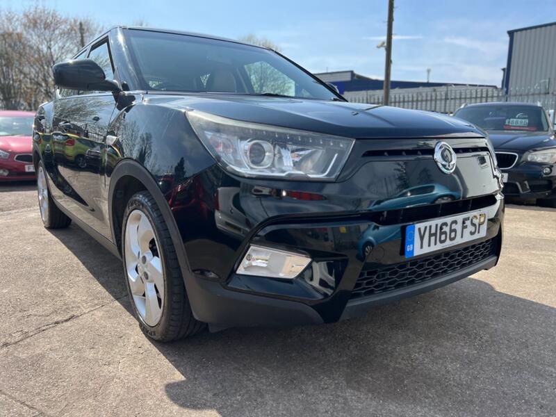 SSANGYONG TIVOLI 1.6 e-XGi EX 2016