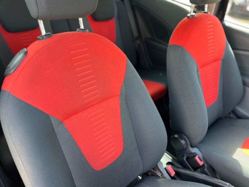 FORD KA 1.2 Zetec 2012