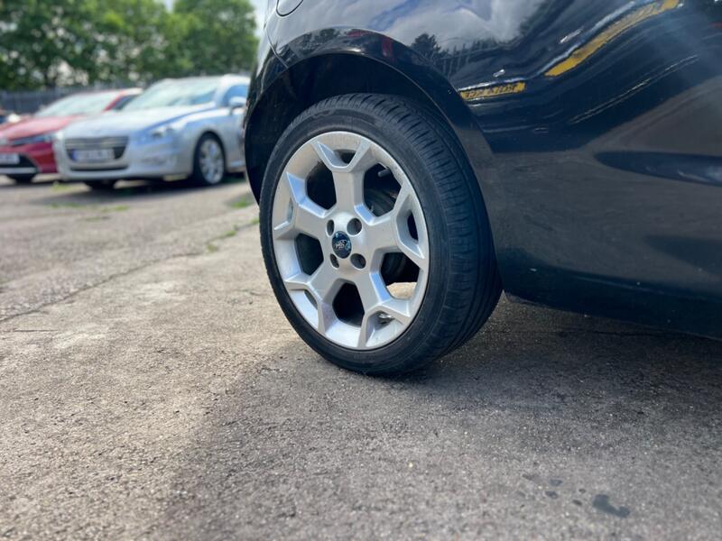 FORD KA 1.2 Zetec 2012