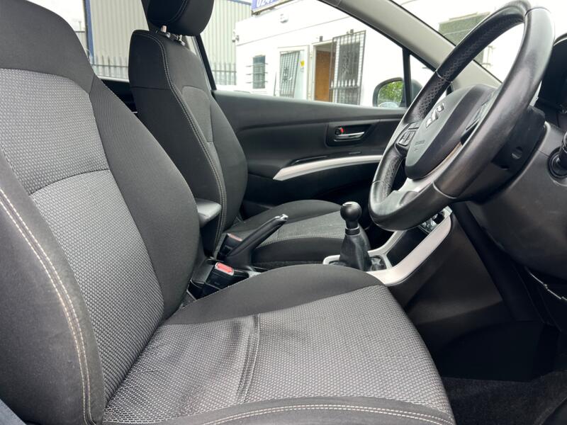 SUZUKI SX4 S-CROSS 1.6 SZ4 2014