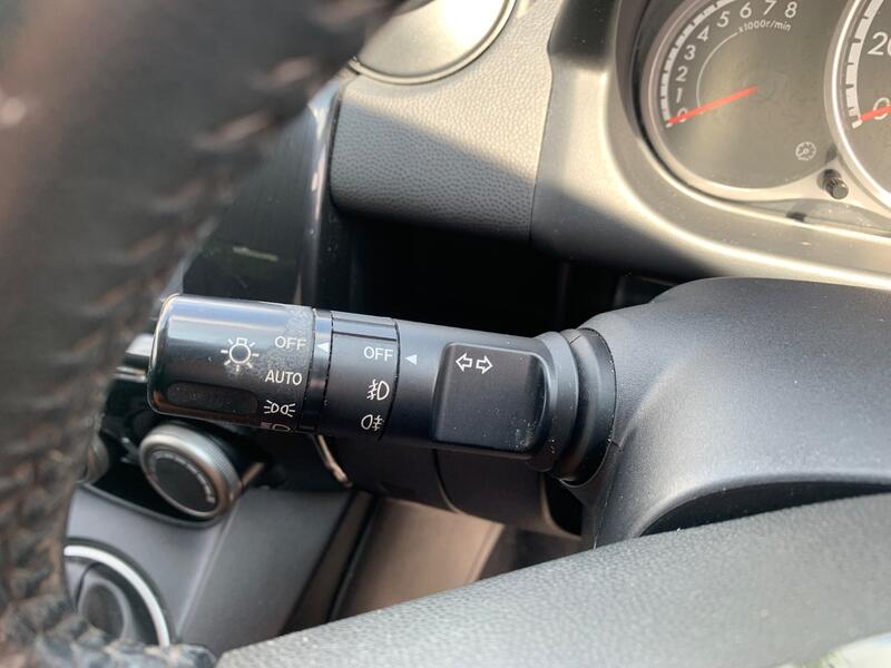 MAZDA MAZDA2 1.3 Sport Venture 2015