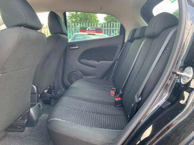 MAZDA MAZDA2 1.3 Sport Venture 2015