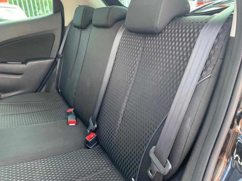 MAZDA MAZDA2 1.3 Sport Venture 2015