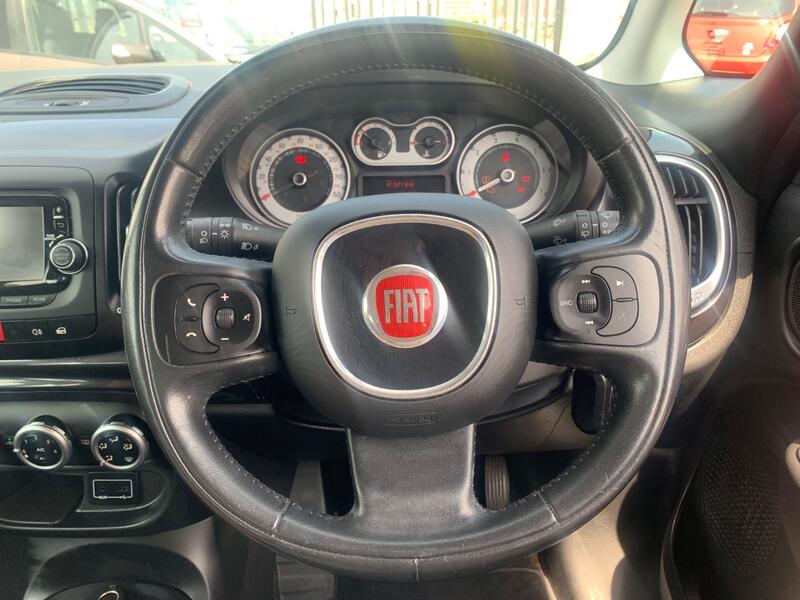 FIAT 500L 1.4 500l My15 1.4 95hp Pop Star 2015