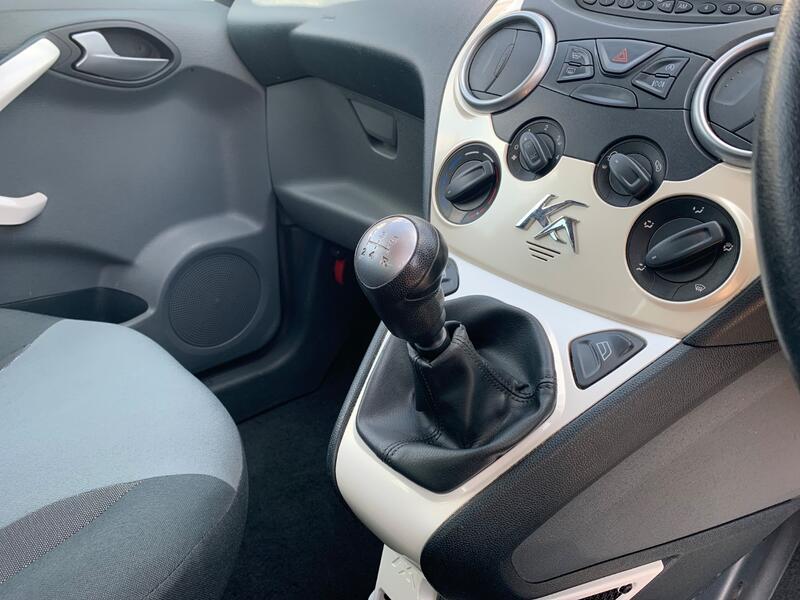 FORD KA 1.2 Zetec 2014