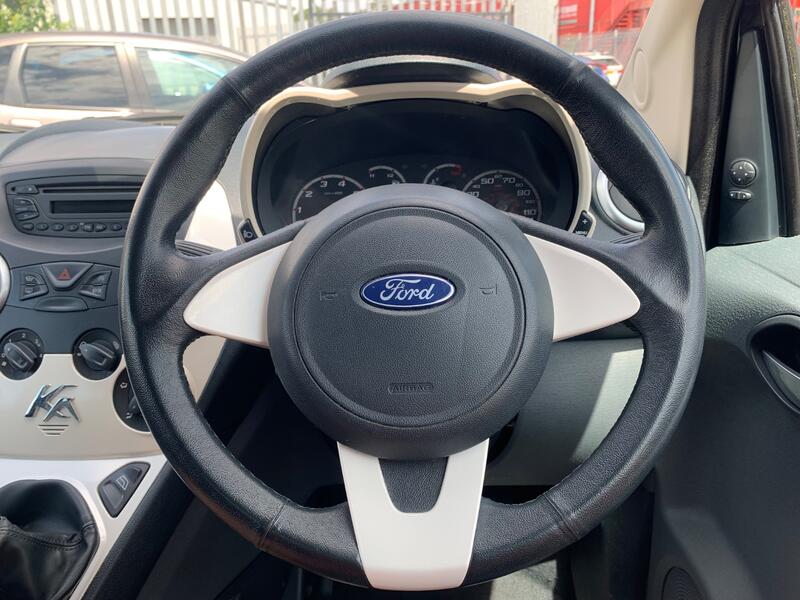 FORD KA 1.2 Zetec 2014