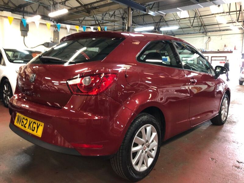 SEAT IBIZA SE 2012