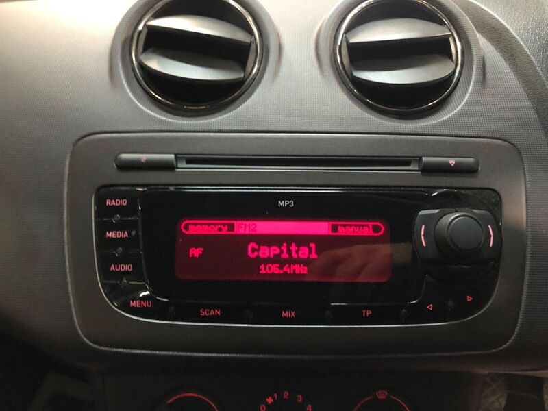 SEAT IBIZA SE 2012