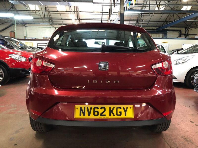 SEAT IBIZA SE 2012