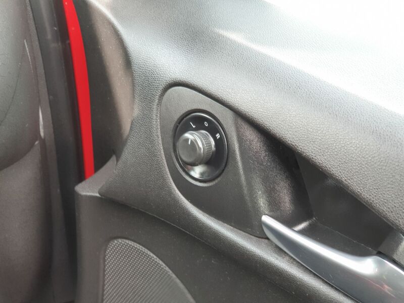 VAUXHALL ADAM JAM 2013