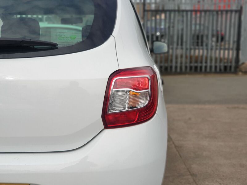 DACIA SANDERO AMBIANCE DCI 2013