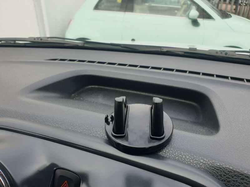 DACIA SANDERO AMBIANCE DCI 2013