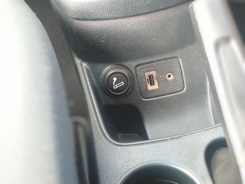 FORD FIESTA ZETEC 2009