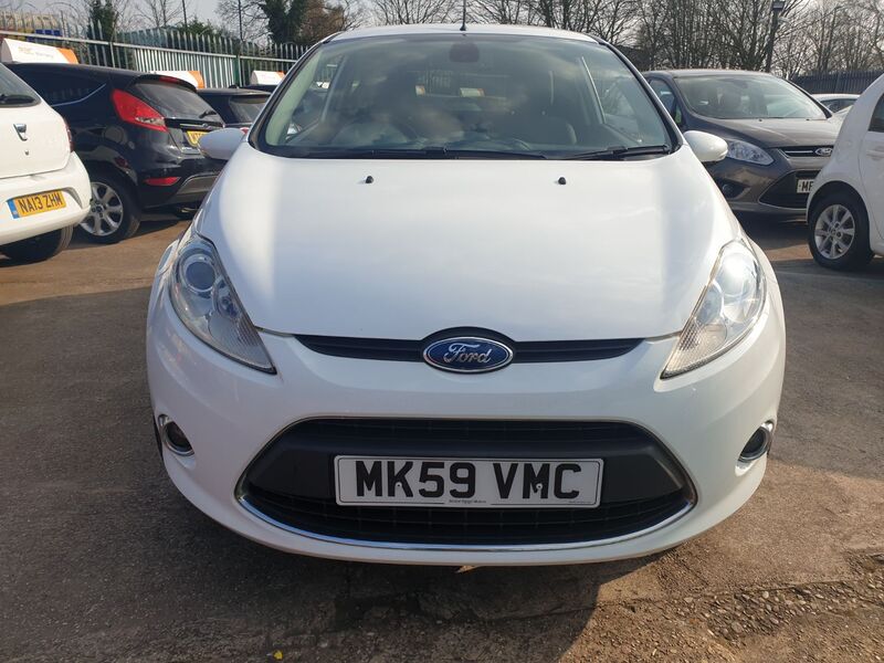 FORD FIESTA ZETEC 2009