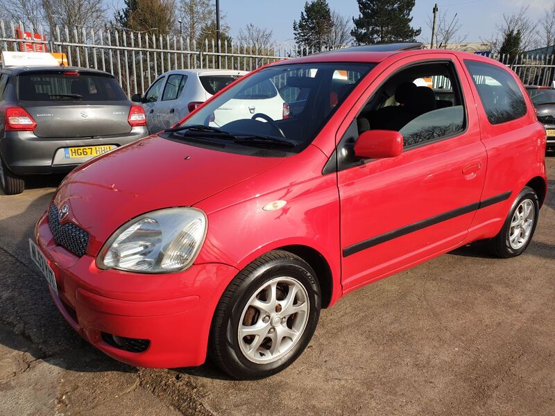 TOYOTA YARIS VVTI T SPIRIT 2003