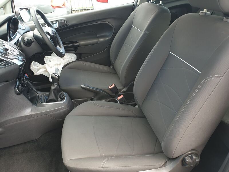 FORD FIESTA STYLE TDCI 2013