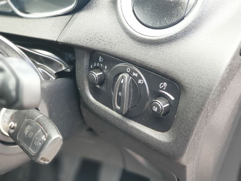 FORD FIESTA STYLE TDCI 2013