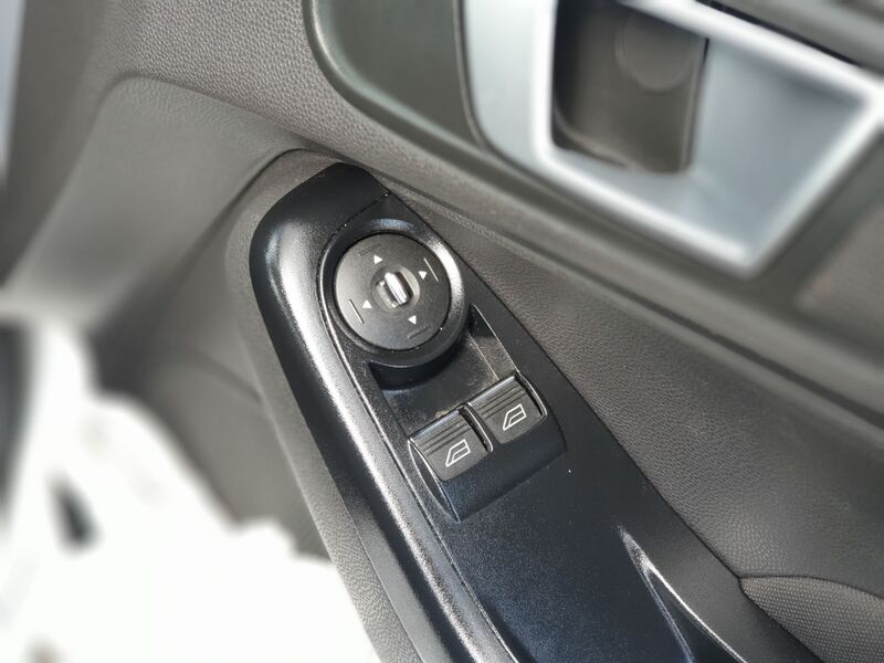 FORD FIESTA STYLE TDCI 2013