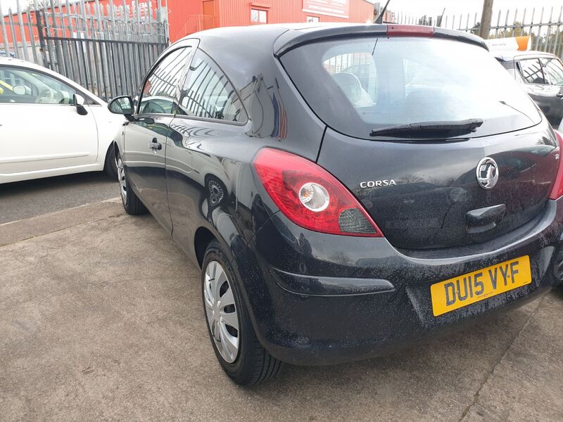 VAUXHALL CORSA DESIGN AC 2015