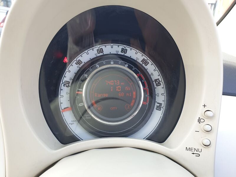 FIAT 500 LOUNGE 2014