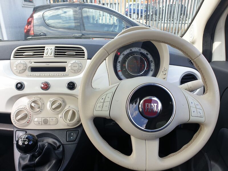 FIAT 500 LOUNGE 2014