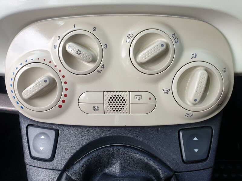 FIAT 500 LOUNGE 2014