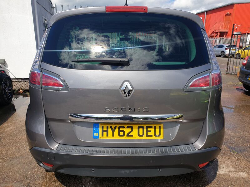 RENAULT SCENIC DYNAMIQUE TOMTOM VVT 2012