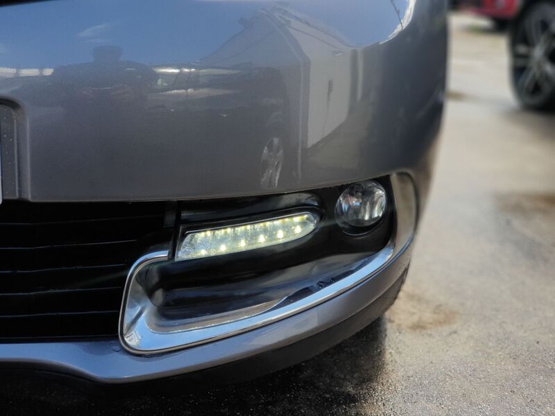 RENAULT SCENIC DYNAMIQUE TOMTOM VVT 2012